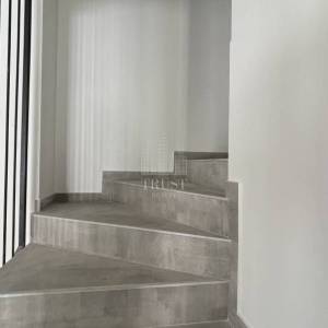 NOVO! Pomer, kuća s bazenom, 3SS