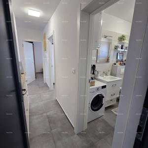 Novogradnja! Dvosoban stan s vrtom!