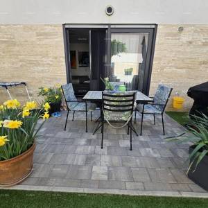 Novogradnja! Dvosoban stan s vrtom!