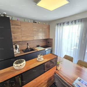 Novogradnja! Dvosoban stan s vrtom!