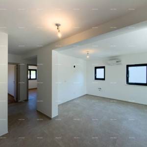 Novogradnja na odličnoj lokaciji.