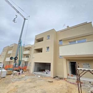 Novogradnja! Pula. Valdebek. stan sa velikom terasom od cca 50 m2.