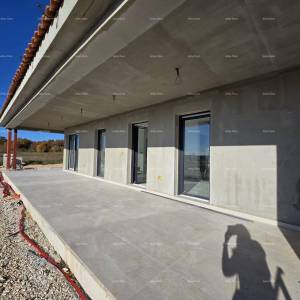 Novogradnja u Žminju.