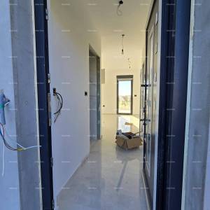 Novogradnja u Žminju.