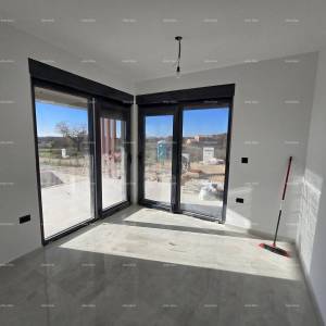 Novogradnja u Žminju.