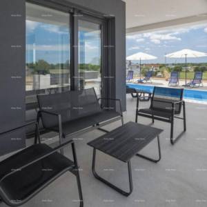 Novogradnja u Žminju.