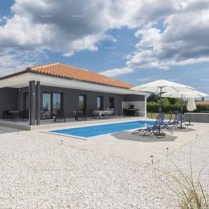 Novogradnja u Žminju.