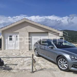 Obiteljska kuća s pogledom na Blatsko polje, Blato, otok Korčula