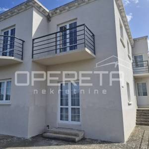 Obiteljska kuća s pogledom na Blatsko polje, Blato, otok Korčula