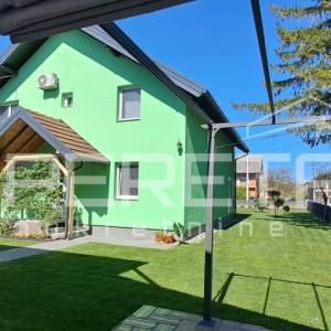 OBITELJSKA KUĆA, TUROPOLJE