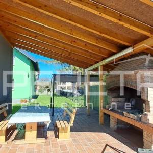 OBITELJSKA KUĆA, TUROPOLJE