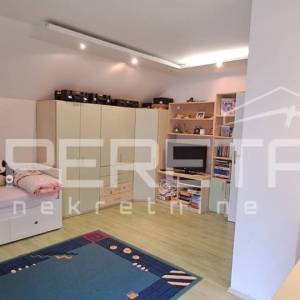 OBITELJSKA KUĆA, TUROPOLJE