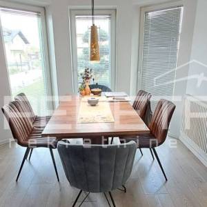 OBITELJSKA KUĆA, TUROPOLJE