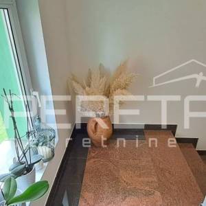 OBITELJSKA KUĆA, TUROPOLJE