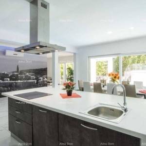 Okolica Labina samostojeća.