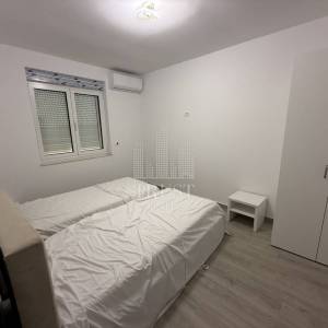 Okolica Pule: Moderna vila prizemnica s bazenom