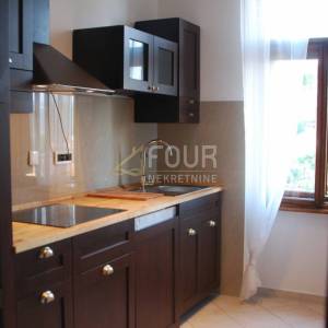 Opatija, 2s+db, 90m2, balkon, pogled na more