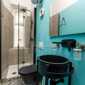 OPATIJA, CENTAR - Gospodski 3S+DB stan za najam