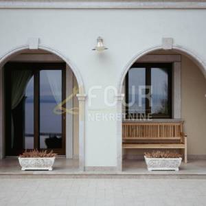 Opatija, Ičići, luksuzna vila s bazenom