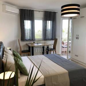 OPATIJA, OPRIČ – Luksuzna villa / objekt 505 m2 s bazenom i pogledom (prodaja)