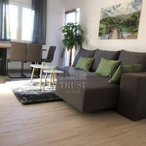 OPATIJA, OPRIČ – Luksuzna villa / objekt 505 m2 s bazenom i pogledom (prodaja)