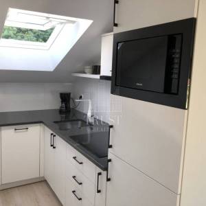 OPATIJA, OPRIČ – Luksuzna villa / objekt 505 m2 s bazenom i pogledom (prodaja)