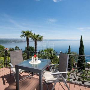 Opatija: Prostran stan 140 m², drugi red do mora s divnim pogledom (prodaja)