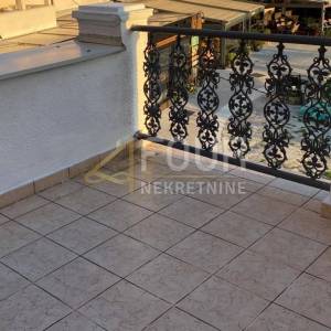 Opatija, Volosko, kuća 245m2, balkon - 1. red do mora !