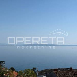 Opatija, Volosko – Prostran stan s otvorenim pogledom na more, izvrsna lokacija