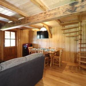 OPATIJA,POLJANE - Autentična hrastova kuća za najam