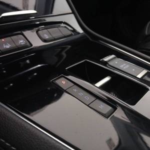 Opel Grandland X GS-LINE F 15D S/S AT8 - 3 godine jamstva