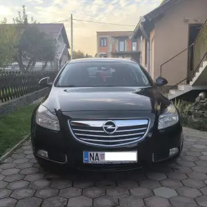 Opel insignia 2.0/ 2013.g