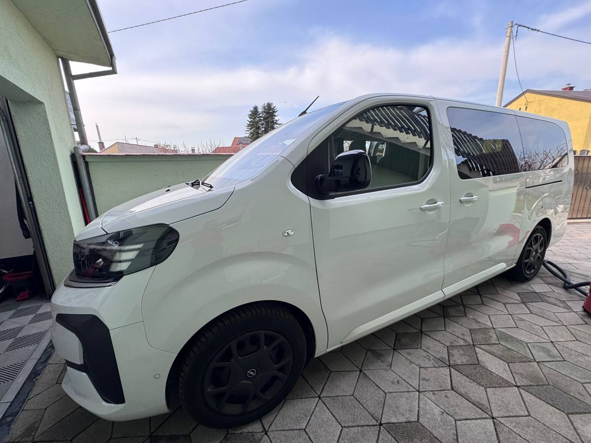 **Opel Zafira Life**