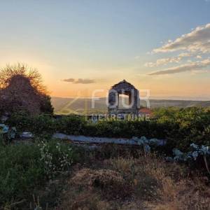 Otok Brač, Nerežišće, stara kamena kuća 122m2