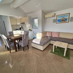 Otok Krk - apartman s otvorenim pogledom na more