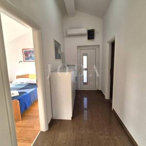 Otok Krk - apartman s otvorenim pogledom na more