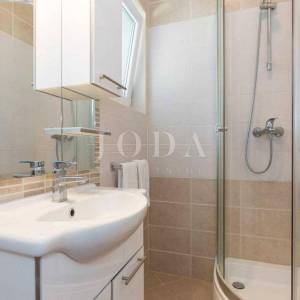 Otok Krk - apartman s otvorenim pogledom na more