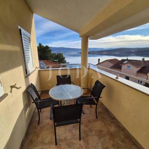 Otok Krk - apartman s otvorenim pogledom na more