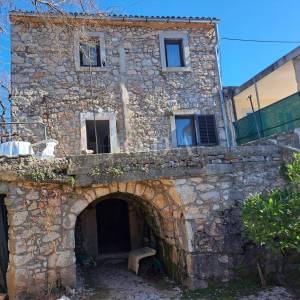 Otok Krk - kamena kuća za adaptaciju