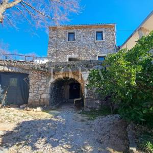 Otok Krk - kamena kuća za adaptaciju