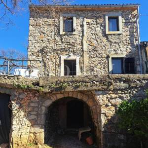 Otok Krk - kamena kuća za adaptaciju