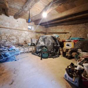 Otok Krk - kamena kuća za adaptaciju