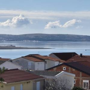 OTOK PAG, POVLJANA - Apartman s krovnom terasom i panoramskim pogledom