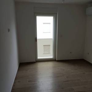 OTOK PAG, POVLJANA - Apartman s krovnom terasom i panoramskim pogledom