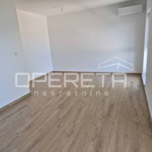 Penthouse, novogradnja na ekskluzivnoj lokaciji - prvi red do mora, Neviđane, 13