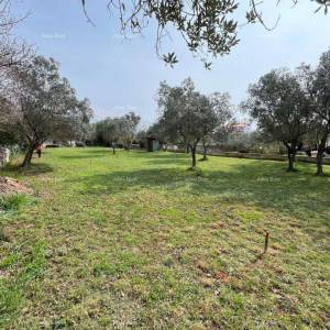 Peroj, građevinsko zemljište površine 1336 m²