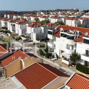 Petrčane - Luksuzni penthouse 168 m², 50m od mora