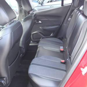 Peugeot 2008 1.2 Puretech Allure AUTOMATIK