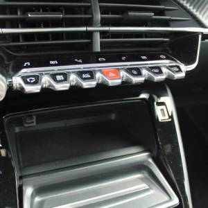 Peugeot 2008 155 GT Line AUTOMATIK *PANORAMA, LED, KAMERA*