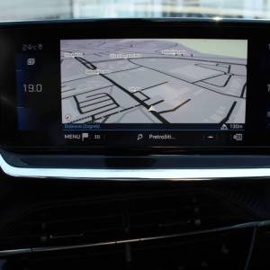 Peugeot 208 1.2 130ks GT Line AUTOMATIK *PANORAMA,LED,KAMERA*